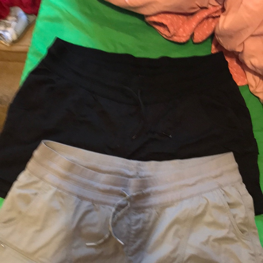 The North Face shorts size xl .